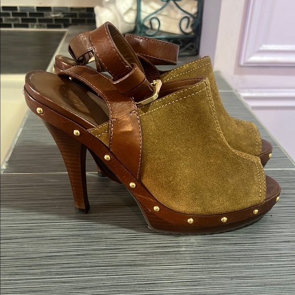 Tory Burch Brown Mules with Wooden Platform and Gold Studs Size 9.0 - Picture 1 of 7